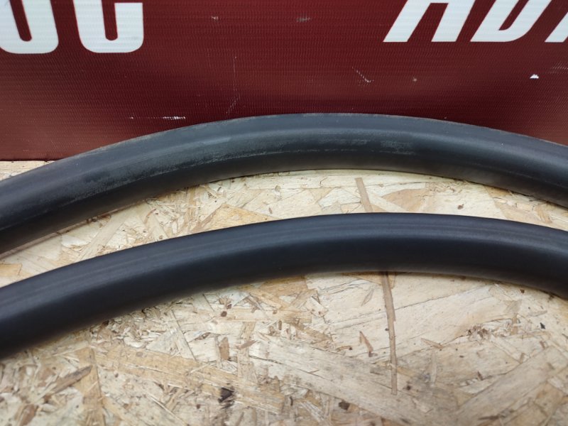 Уплотнитель двери