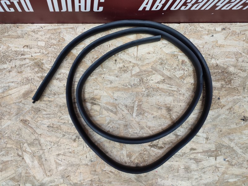 Уплотнитель двери