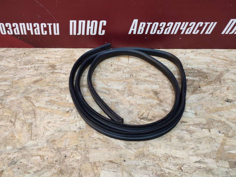 Уплотнитель двери