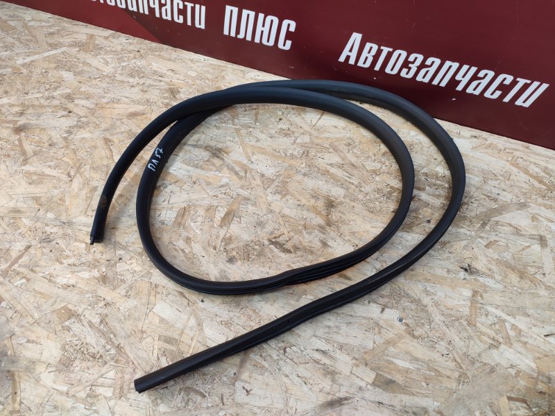 Уплотнитель двери