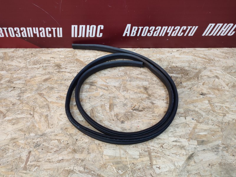 Уплотнитель двери