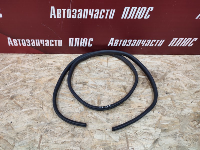 Уплотнитель двери