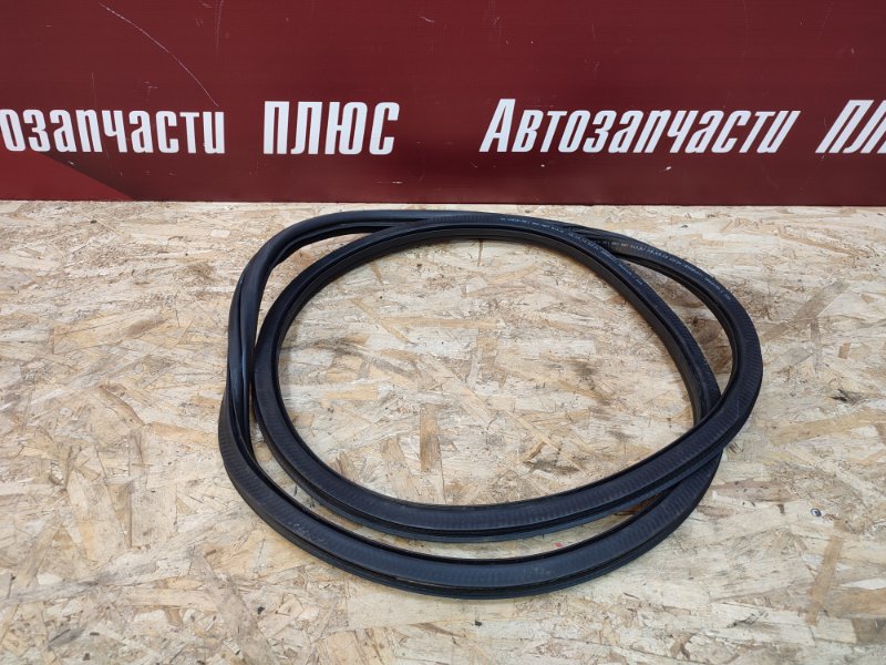 Уплотнитель двери