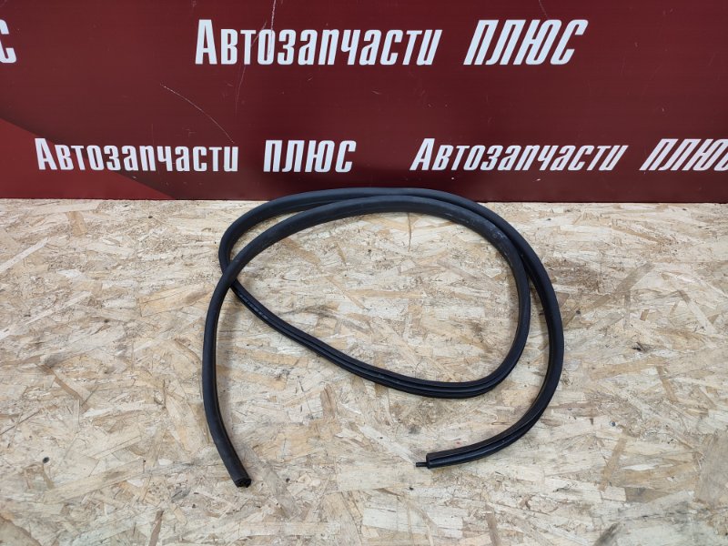 Уплотнитель проема      двери