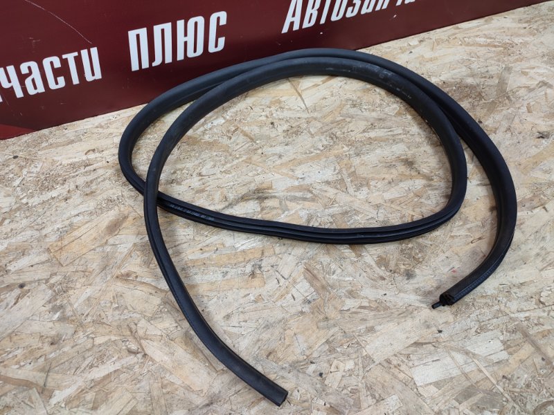 Уплотнитель проема      двери