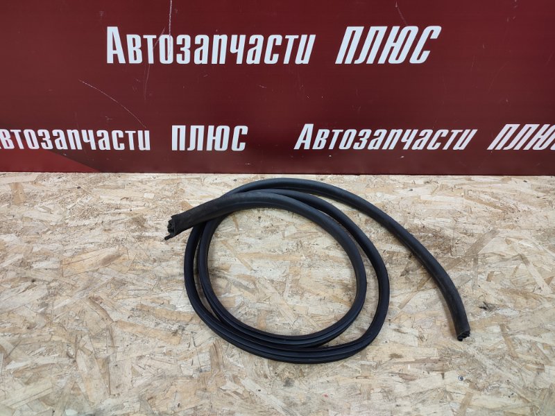 Уплотнитель проема      двери