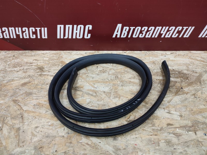 Уплотнитель проема      двери