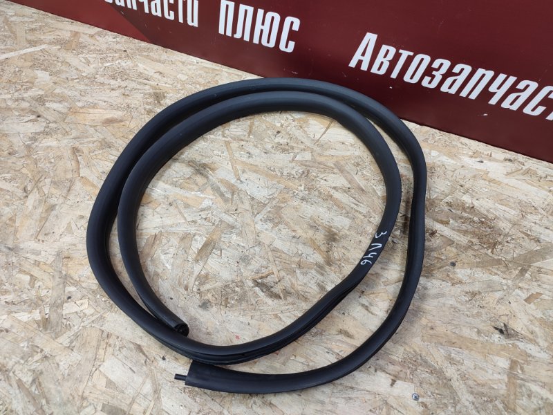 Уплотнитель проема      двери