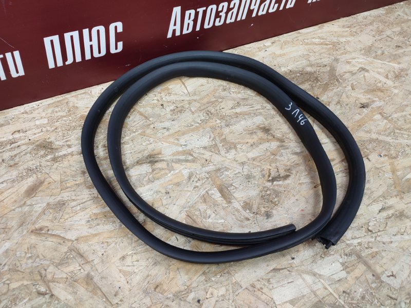 Уплотнитель проема      двери