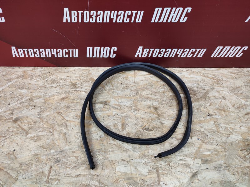 Уплотнитель проема      двери