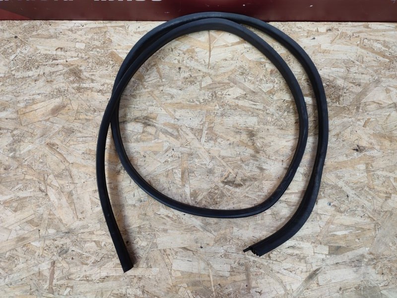 Уплотнитель проема      двери