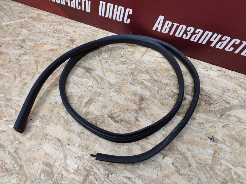 Уплотнитель проема      двери