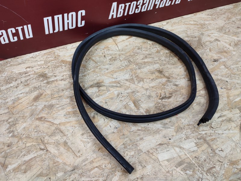 Уплотнитель проема      двери