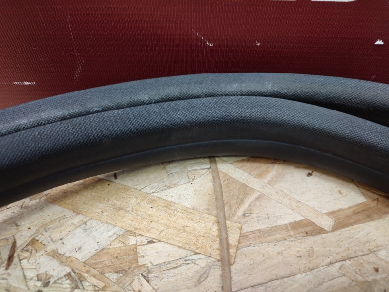 Уплотнитель проема      двери