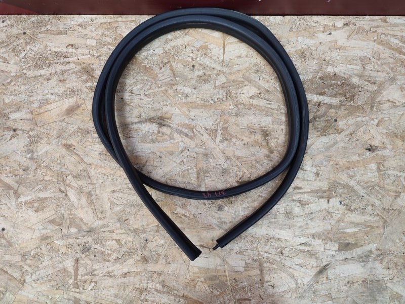 Уплотнитель двери