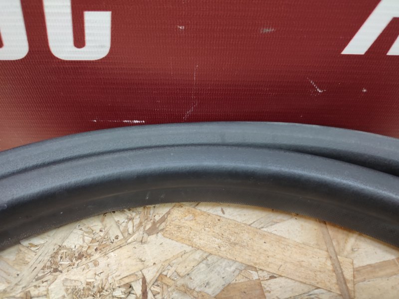 Уплотнитель двери