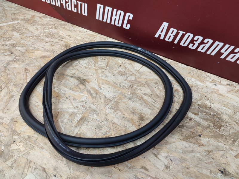 Уплотнитель двери