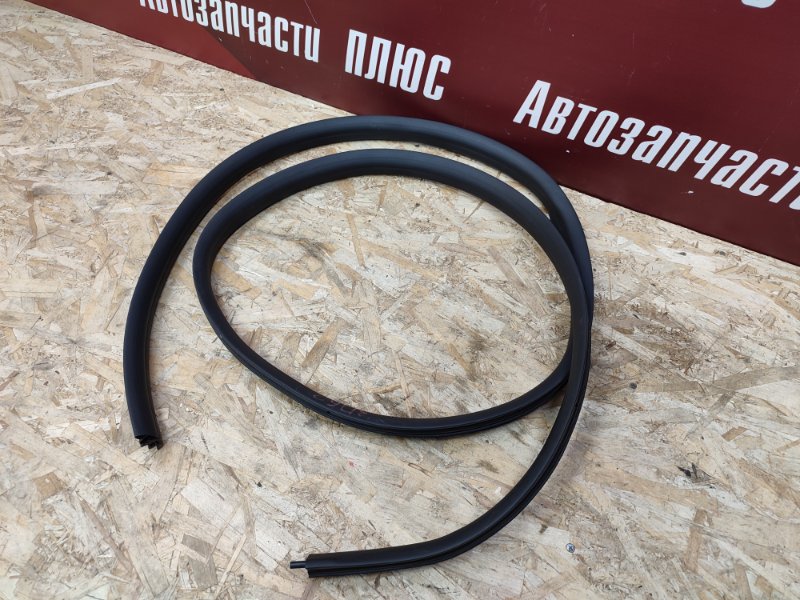 Уплотнитель проема      двери