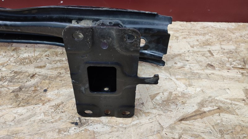 Усилитель бампера