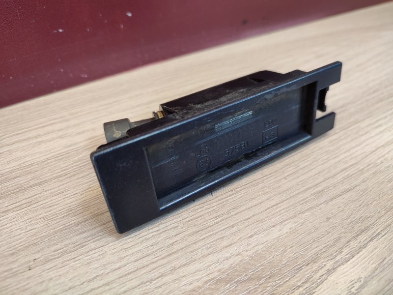 Плафон подсветки номера