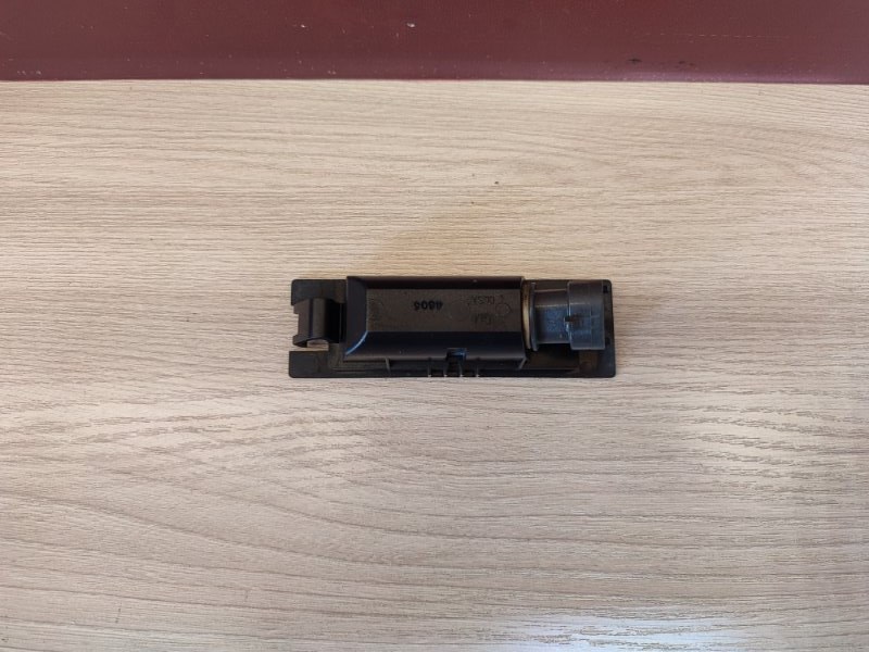 Плафон подсветки номера