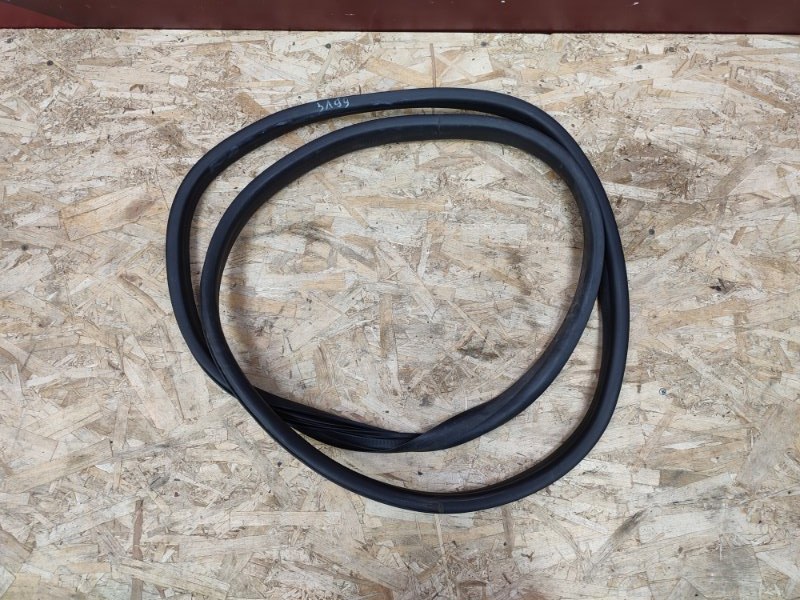 Уплотнитель проема      двери