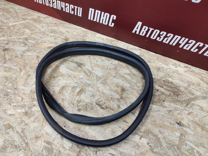 Уплотнитель проема      двери