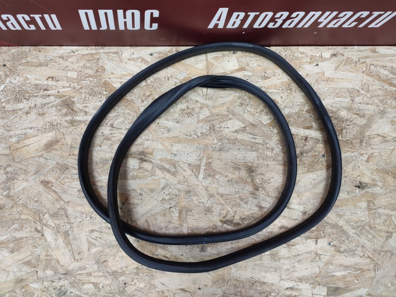 Уплотнитель проема      двери