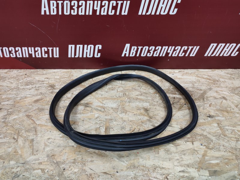 Уплотнитель проема      двери