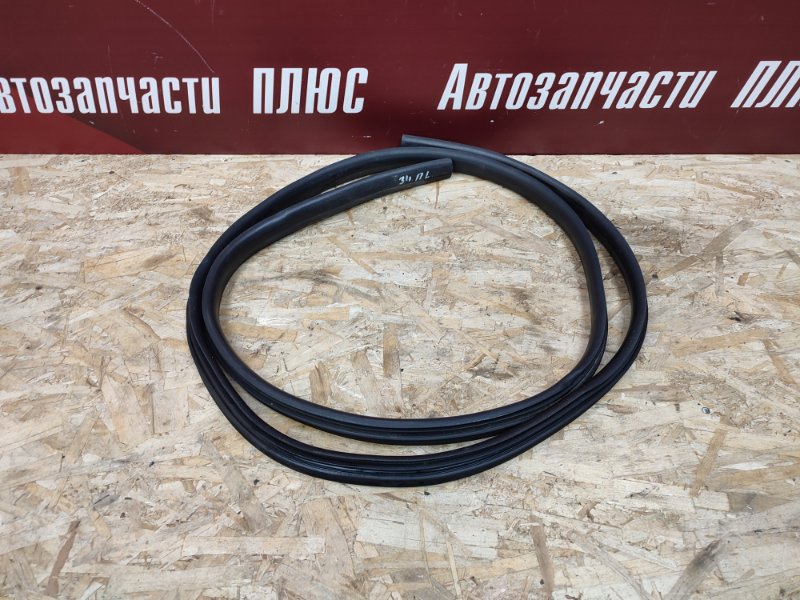 Уплотнитель двери