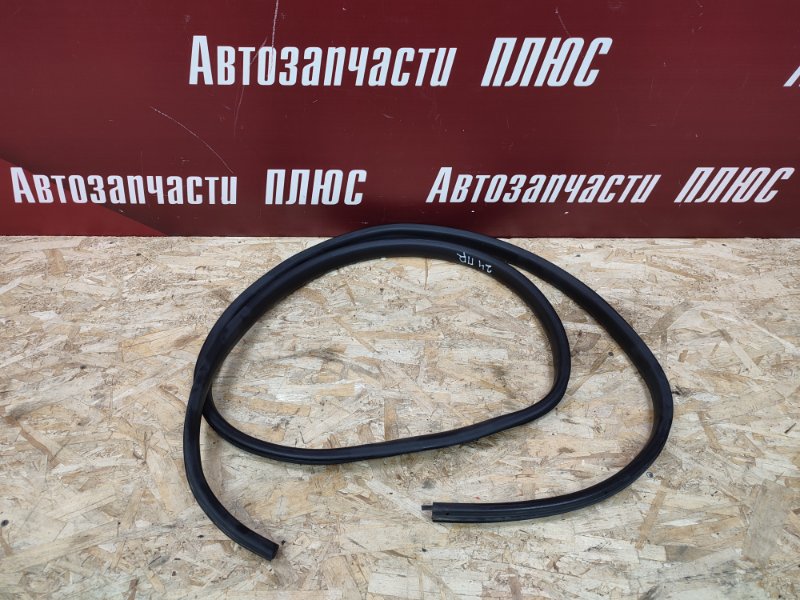 Уплотнитель двери