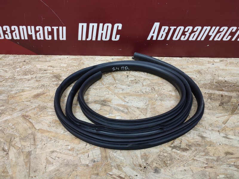 Уплотнитель двери