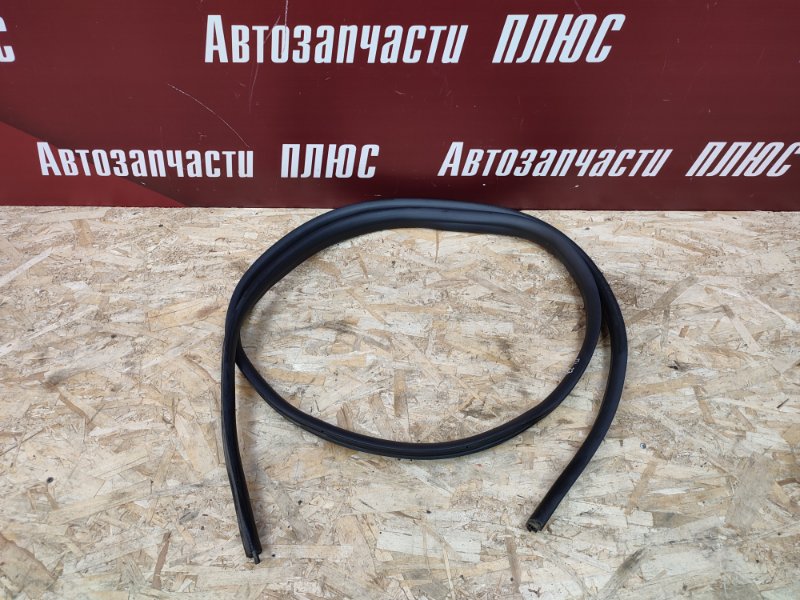 Уплотнитель двери