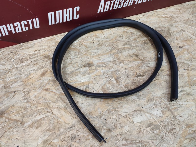 Уплотнитель двери