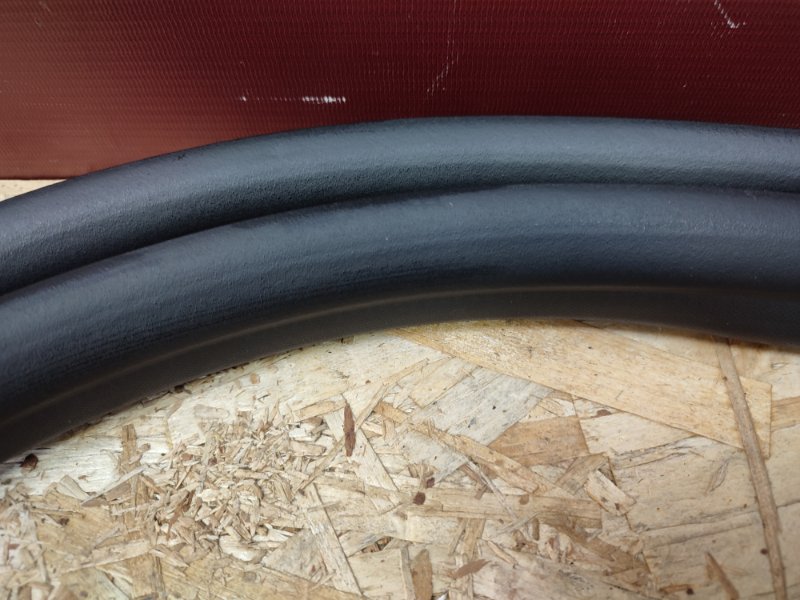 Уплотнитель двери