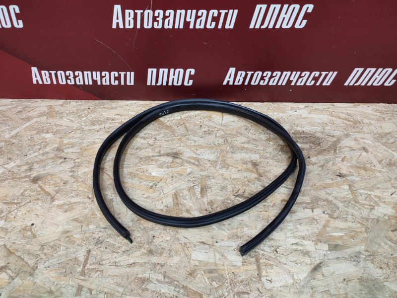 Уплотнитель двери