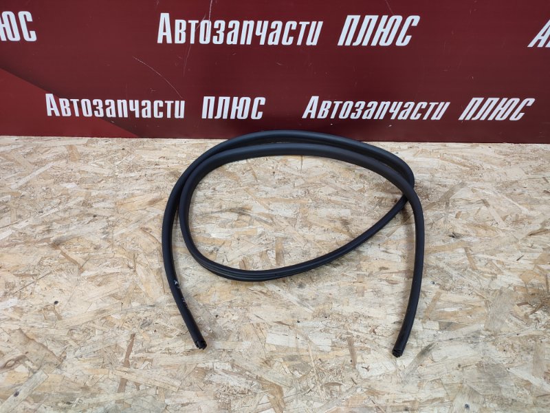 Уплотнитель двери