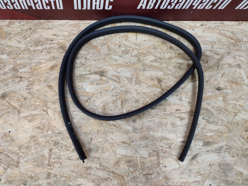 Уплотнитель двери