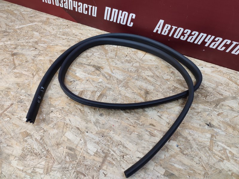 Уплотнитель двери