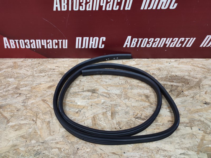 Уплотнитель двери