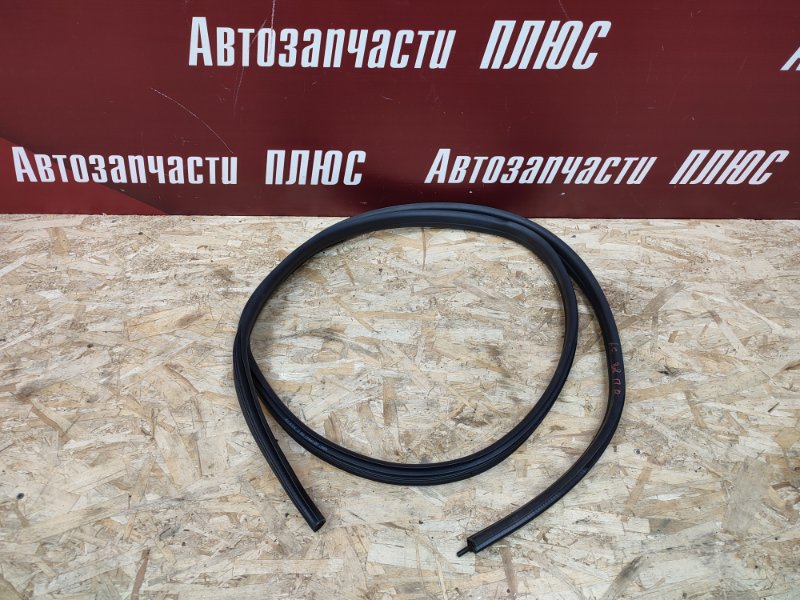 Уплотнитель двери