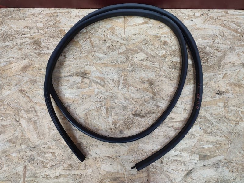 Уплотнитель двери