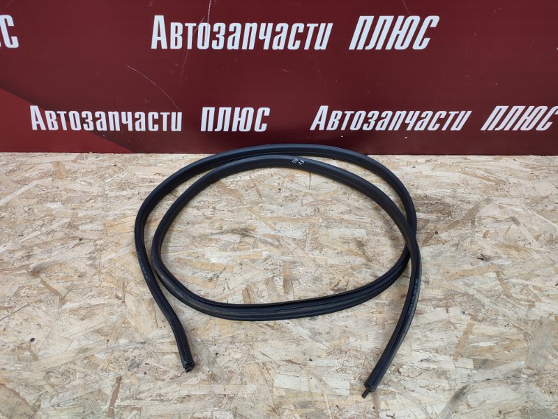 Уплотнитель двери