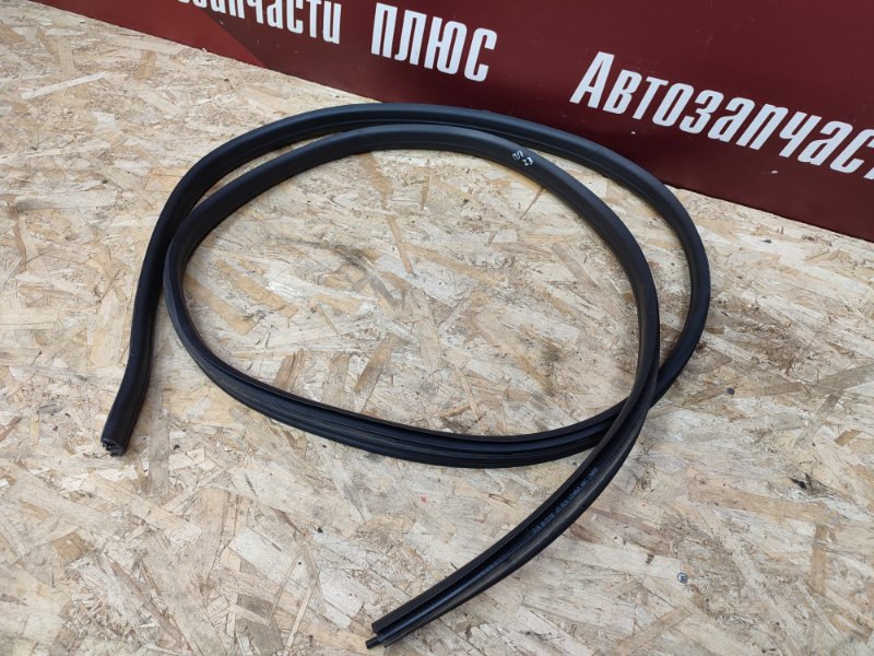 Уплотнитель двери