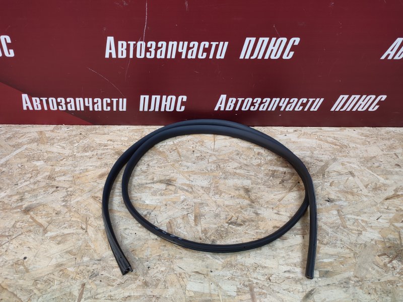 Уплотнитель двери