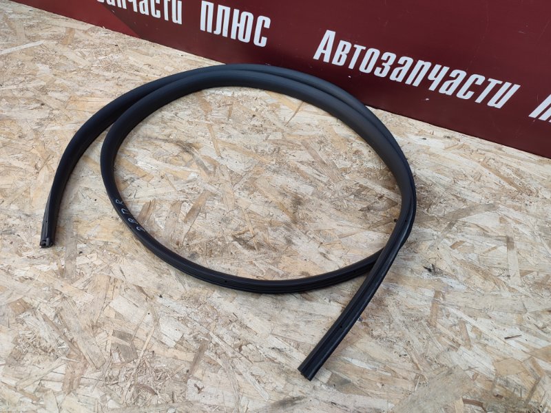 Уплотнитель двери