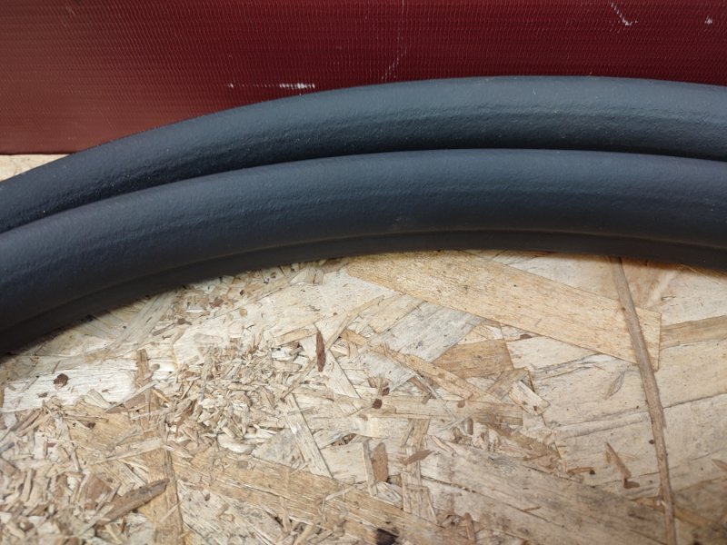 Уплотнитель двери