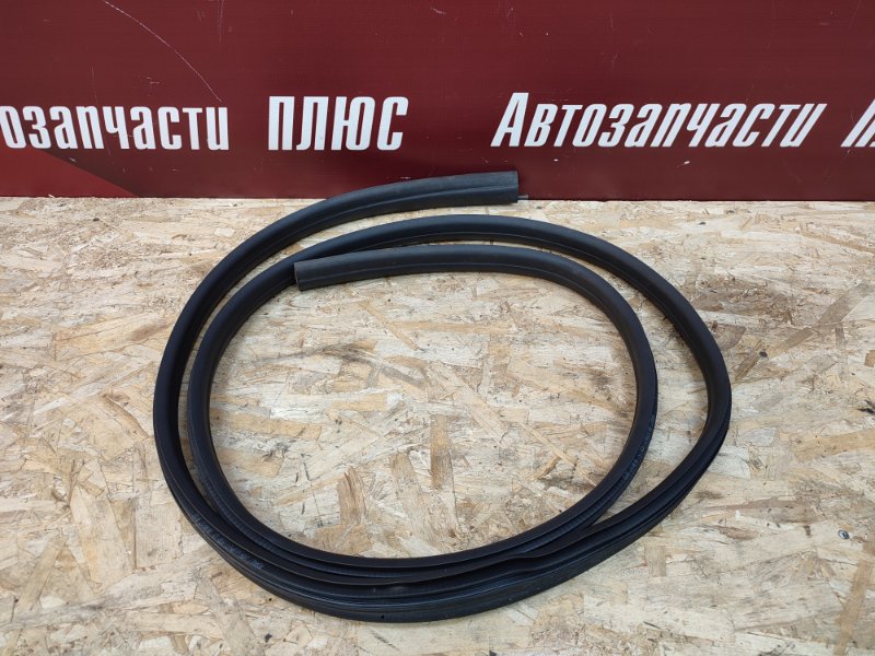 Уплотнитель двери