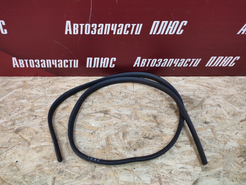 Уплотнитель двери