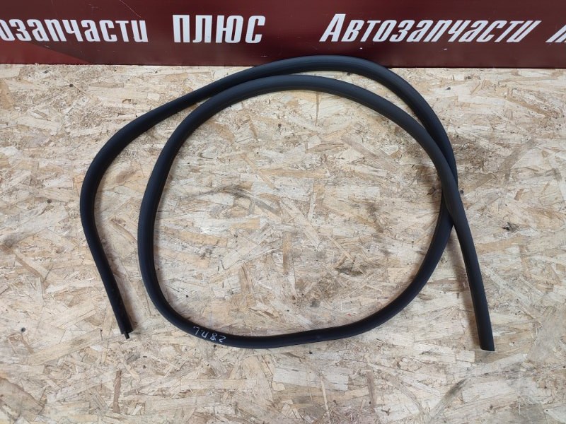 Уплотнитель двери